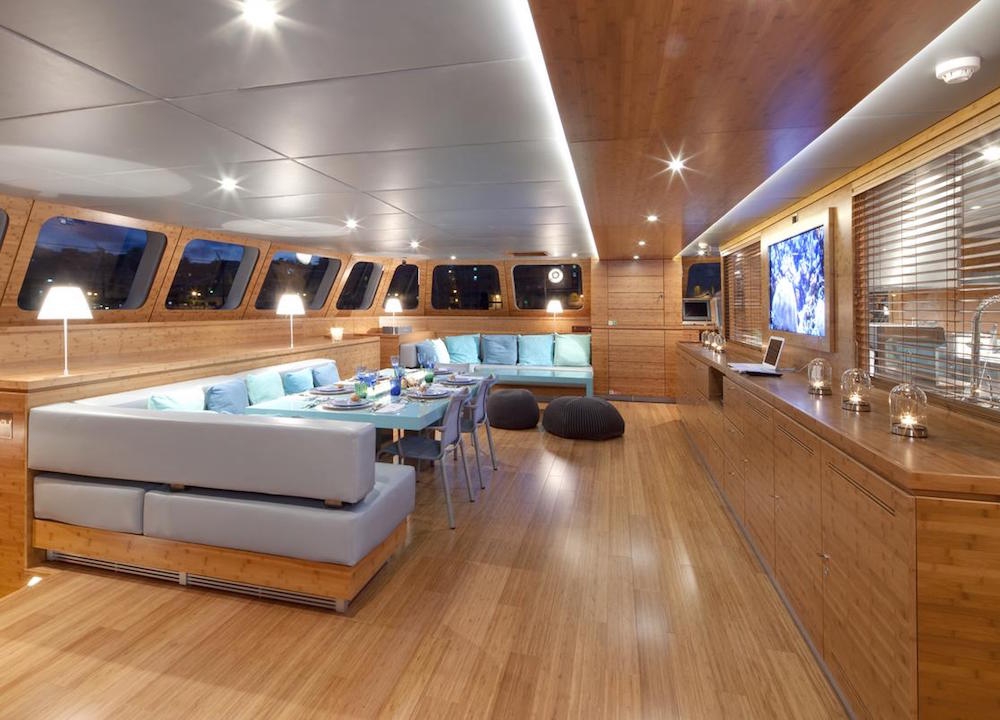 Luxury Crewed Catamaran CHE photo 7