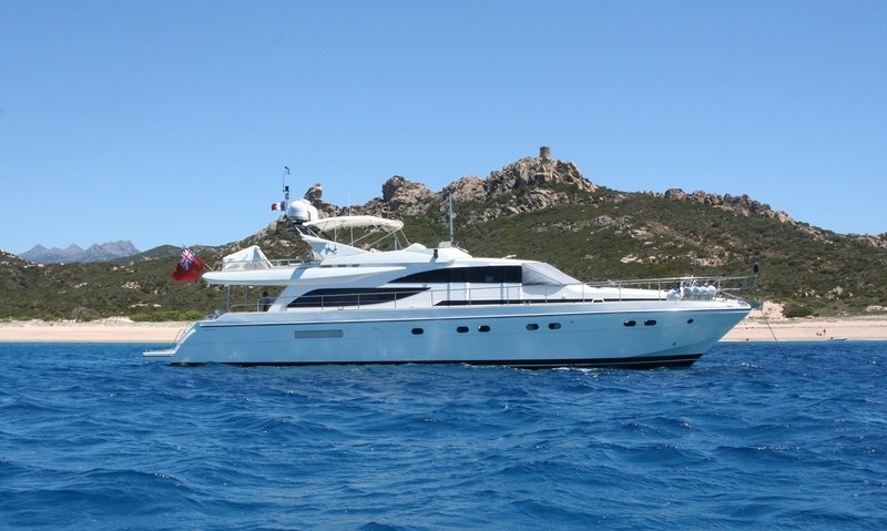 Crewed Motor Yacht CHEYENNE
