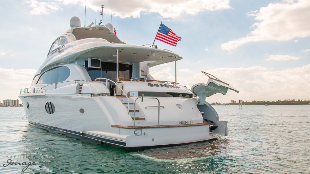 Crewed Motor Yacht CHIP photo 4