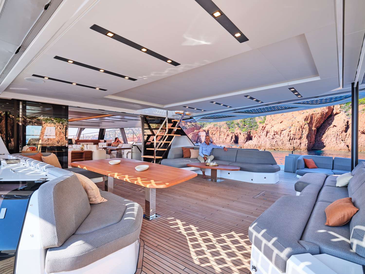 Crewed Power Catamaran CHRISTAL MIO 80 photo 5