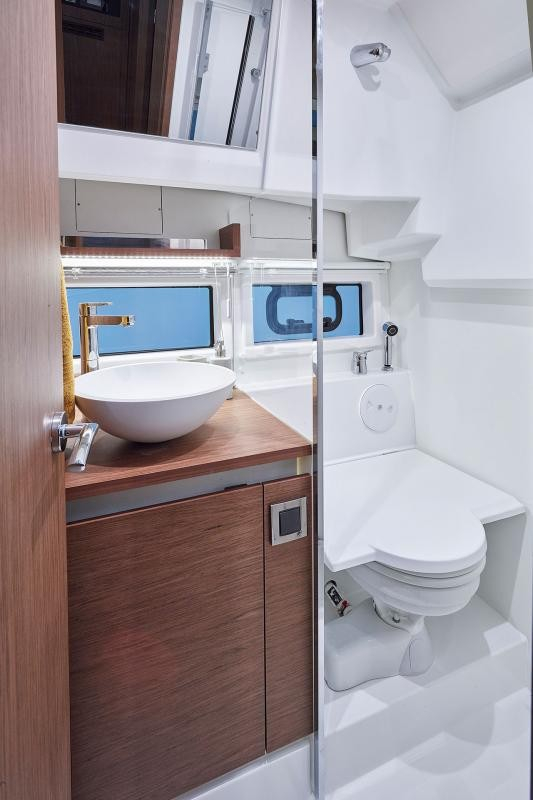 Bareboat Motor Yacht CHRISTINE photo 4