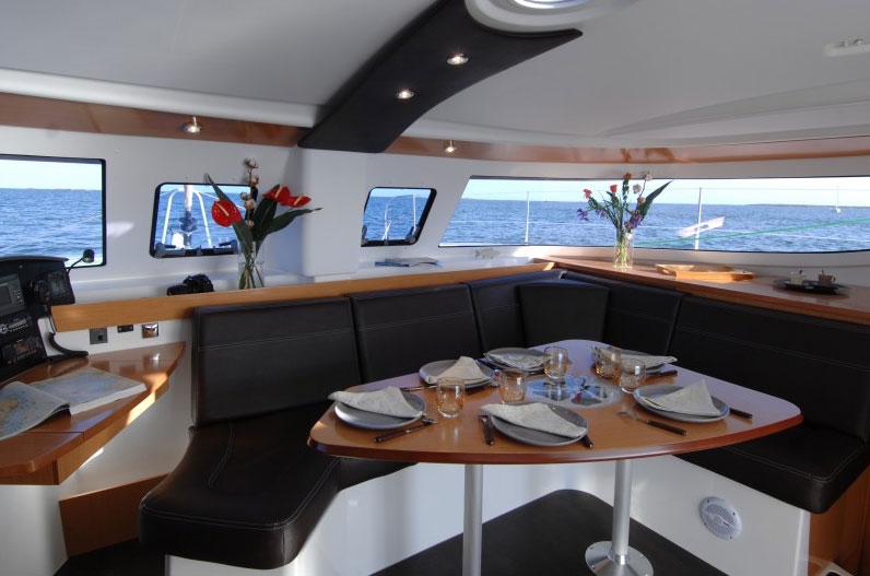 Bareboat Catamaran CHRYSOMALLOS photo 5