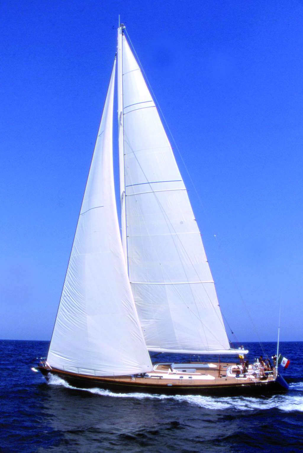 Crewed Sailing Yacht CLASS IV photo 3