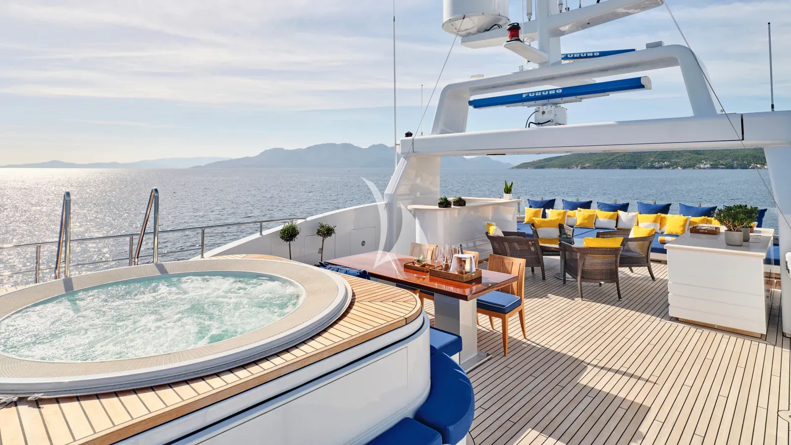 Luxury Crewed Motor Yacht TIMBUKTU photo 5