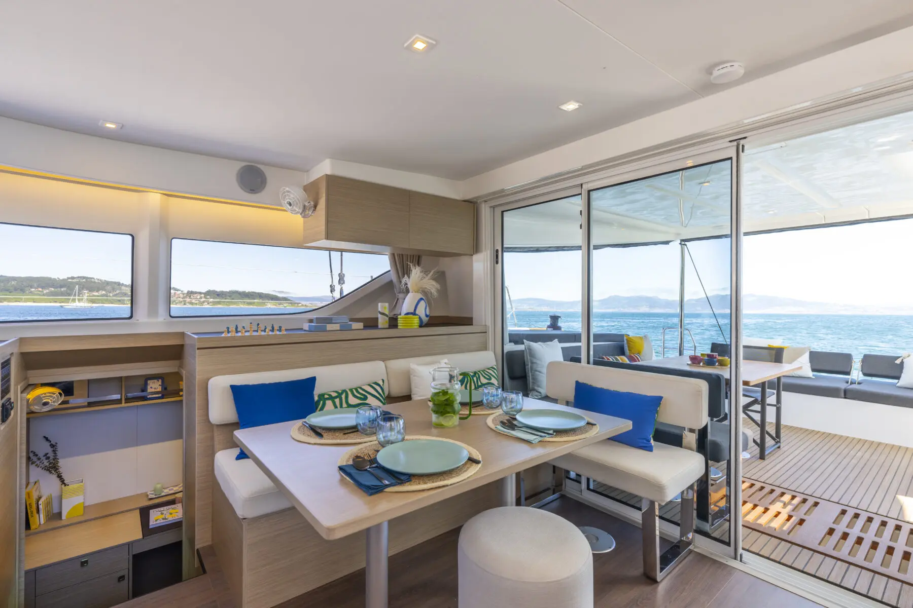 Bareboat Catamaran CLOUD DANCER 2 photo 5