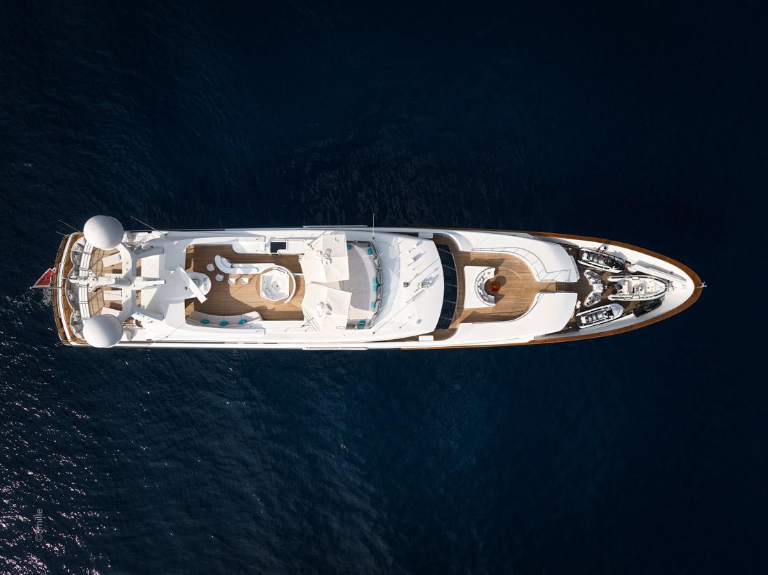 Luxury Crewed Motor Yacht COME PRIMA photo 3