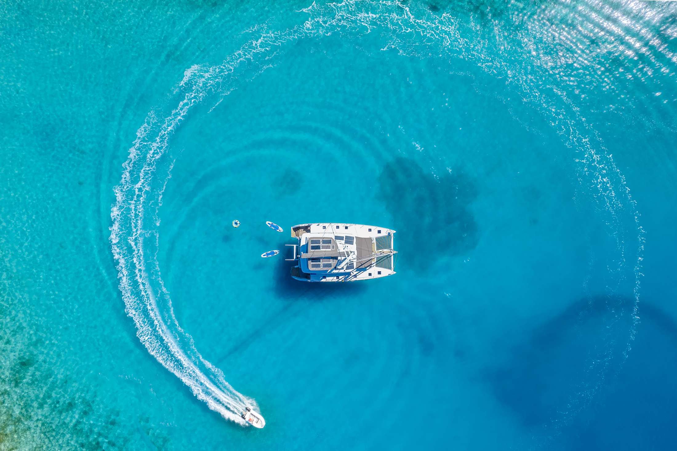 Crewed Catamaran COOL CHANGE photo 3