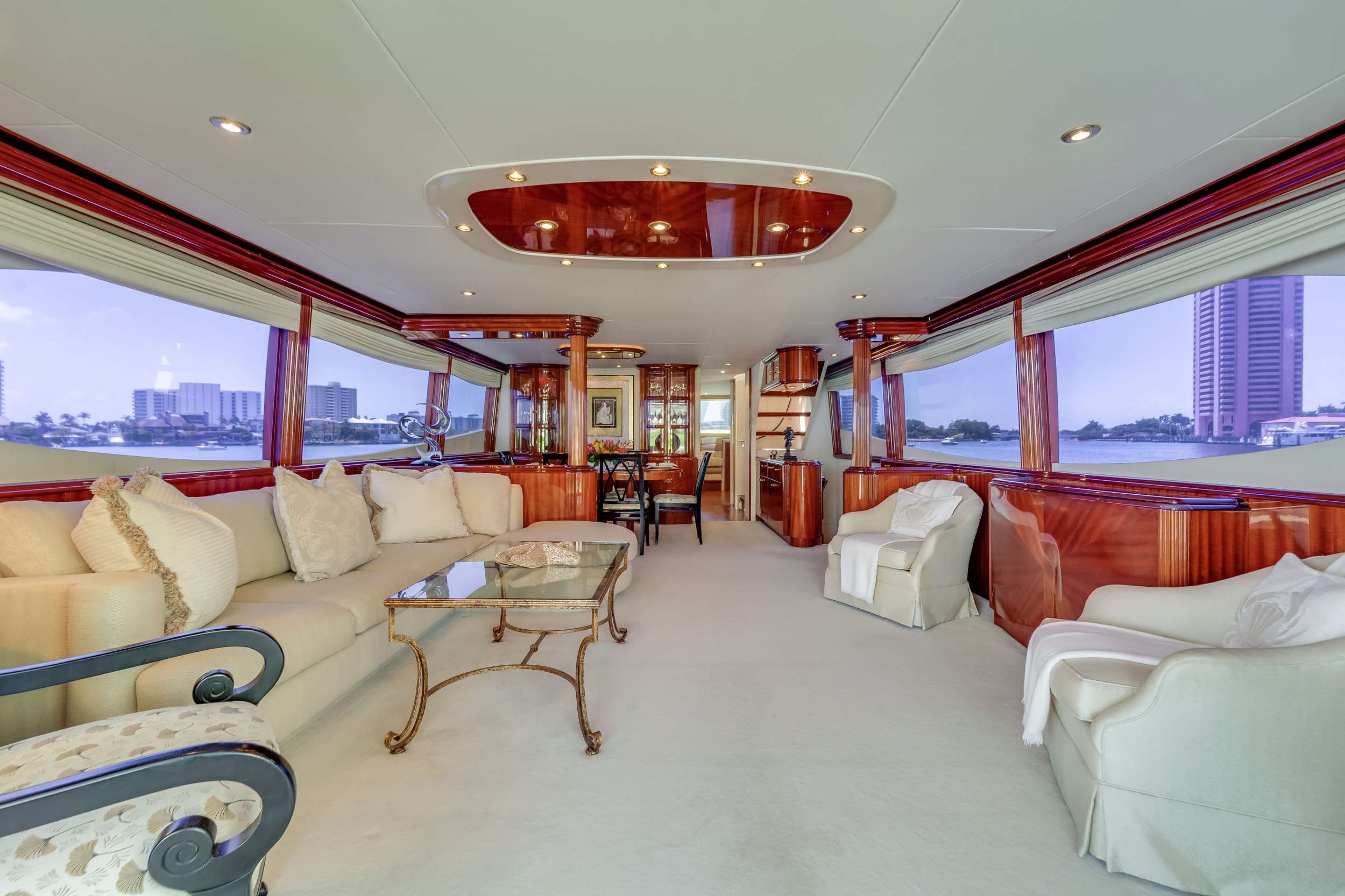 Luxury Crewed Motor Yacht COPAY photo 6