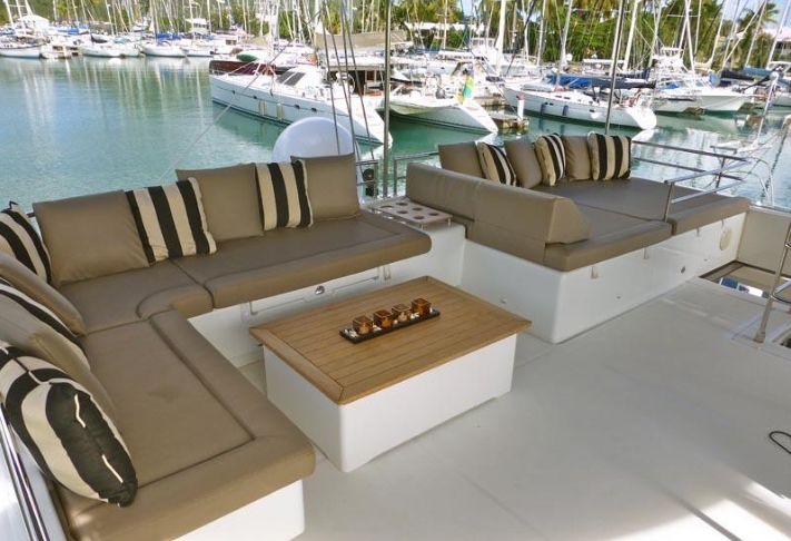 Luxury Crewed Catamaran COPPER PENNY photo 5