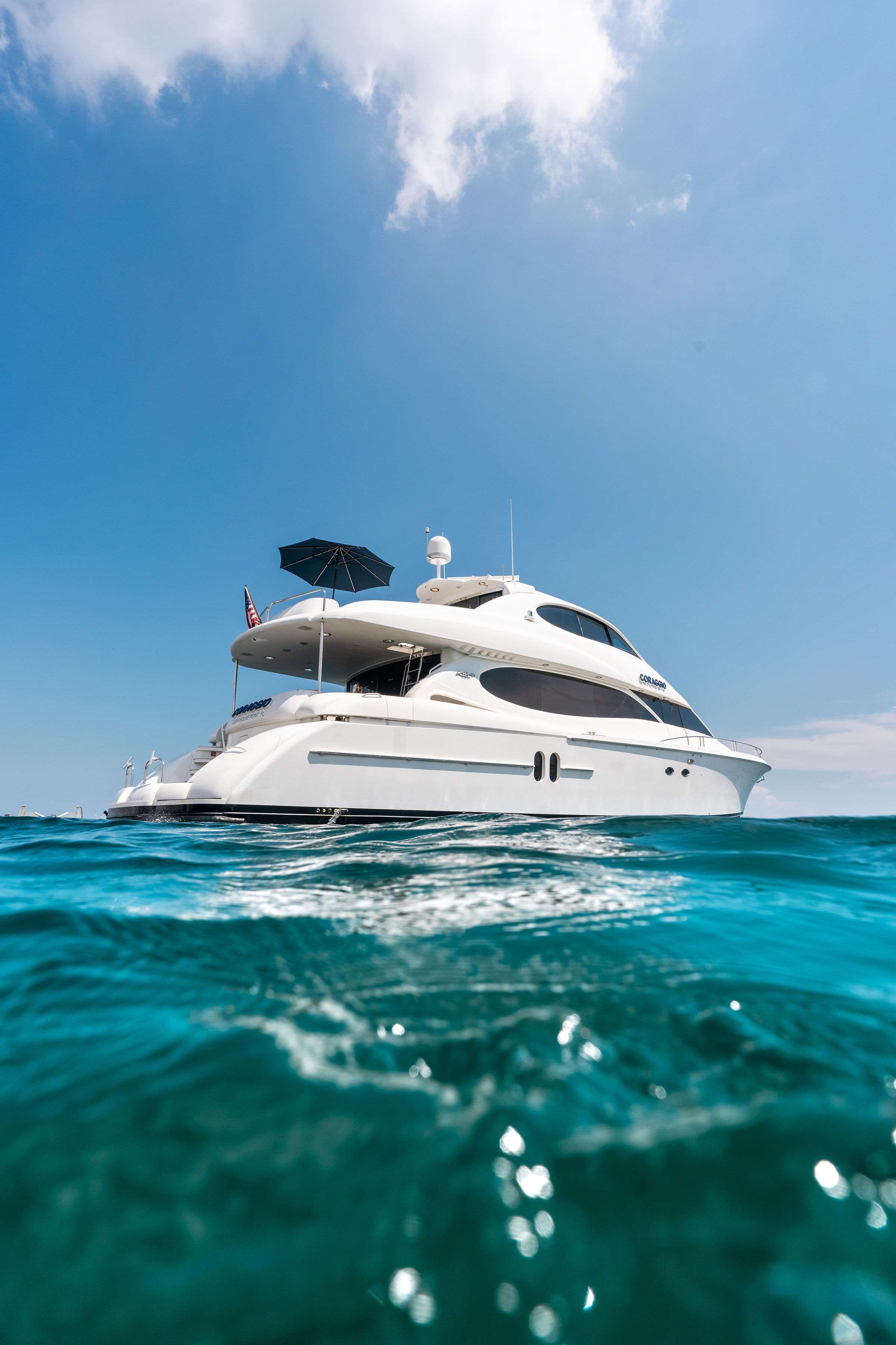 Crewed Motor Yacht CORAGGIO photo 5