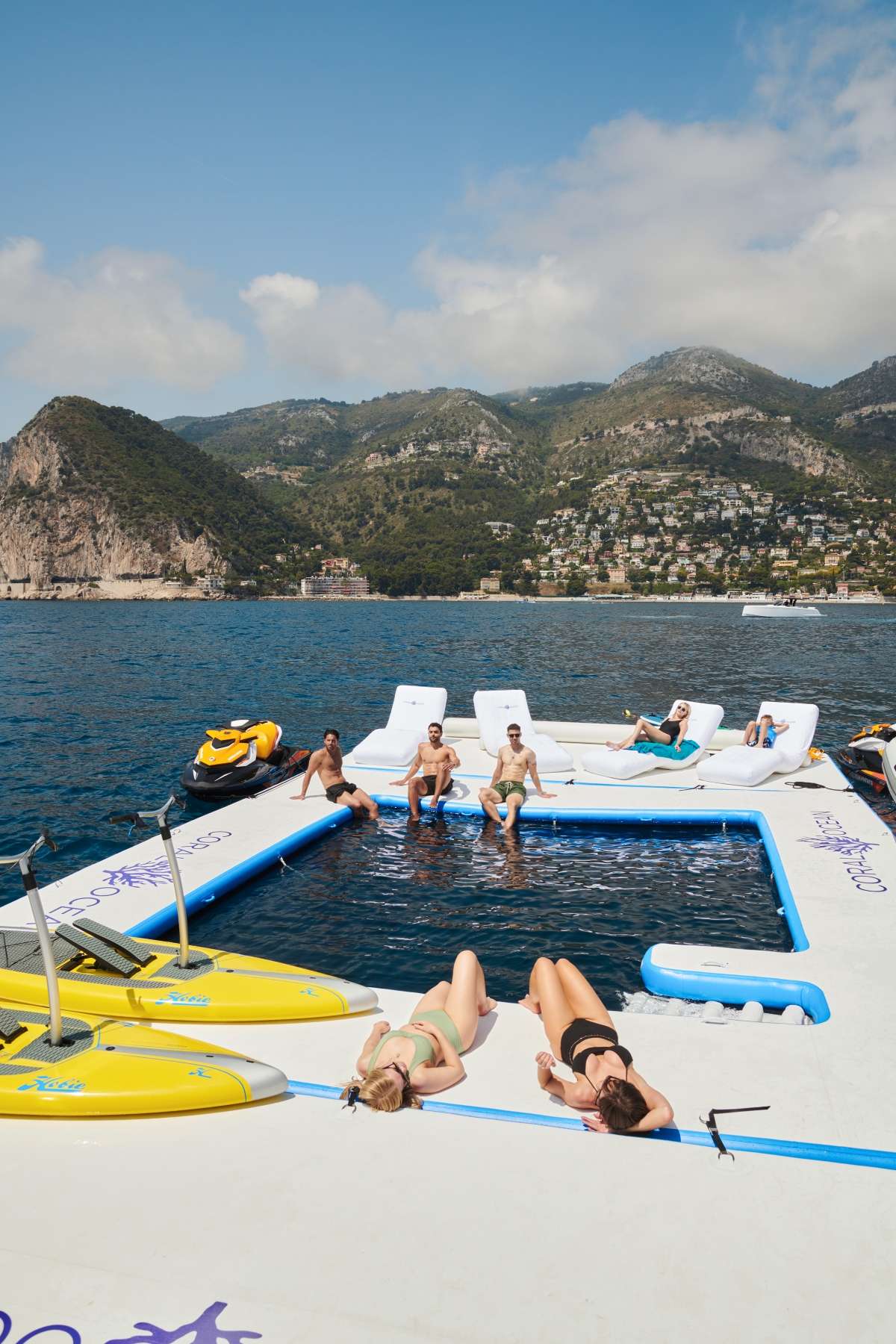 Luxury Crewed Motor Yacht CORAL OCEAN photo 5