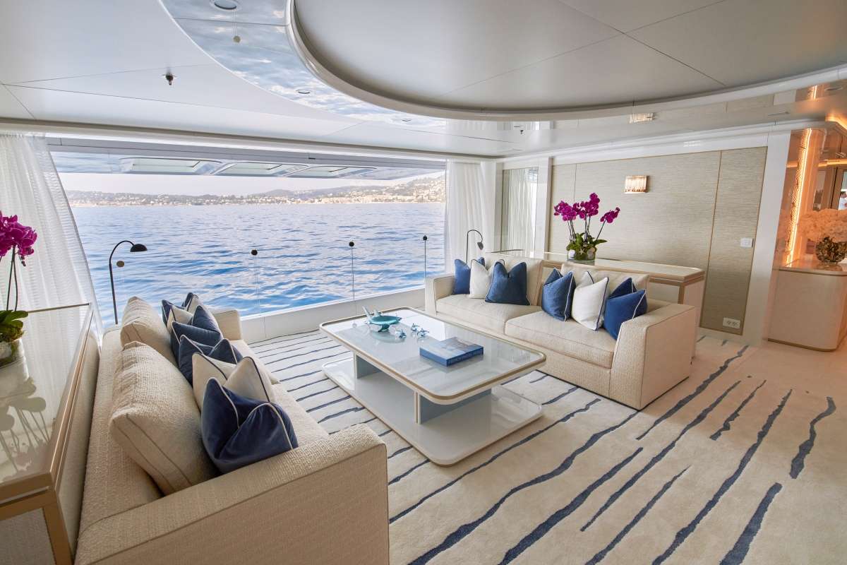 Luxury Crewed Motor Yacht CORAL OCEAN photo 6