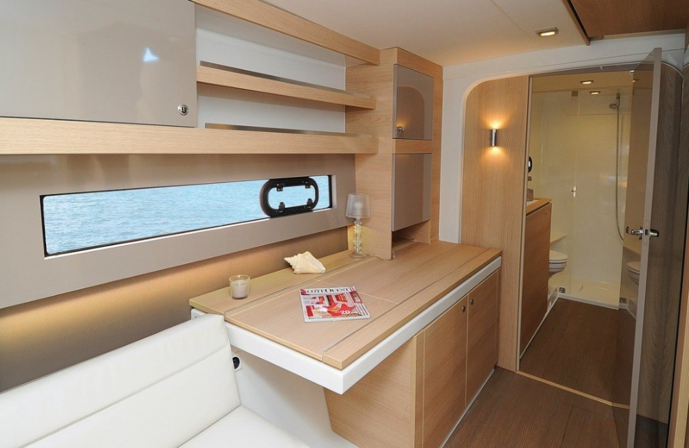 Bareboat Catamaran CORAZON photo 3