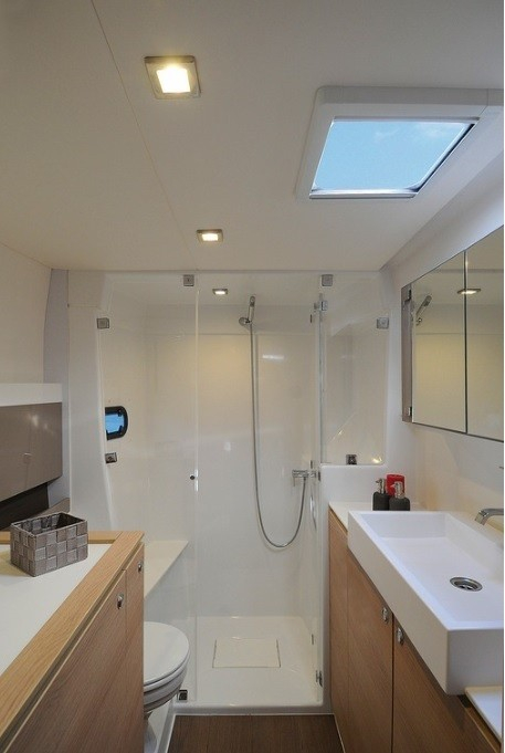 Bareboat Catamaran CORAZON photo 5