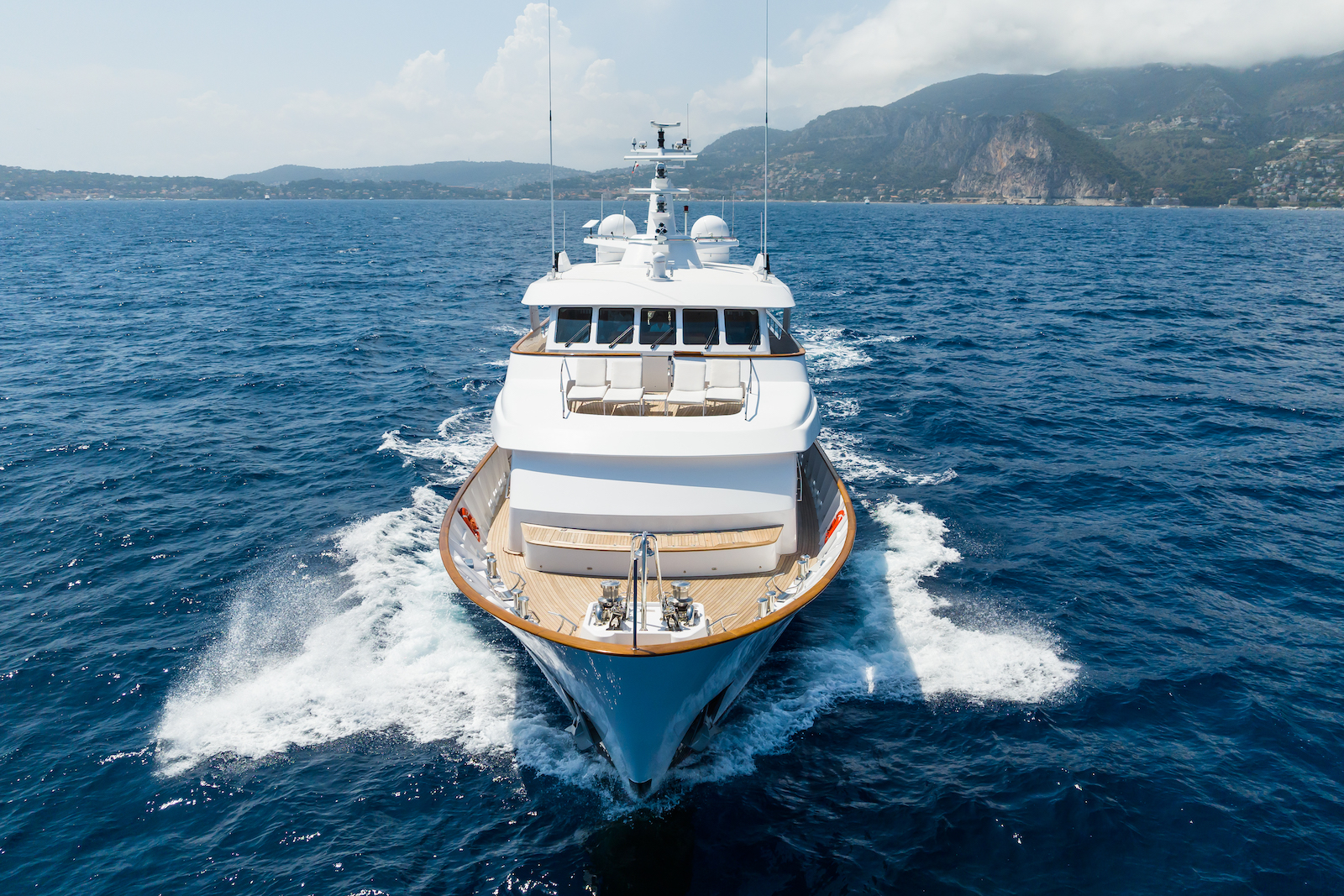 Luxury Crewed Motor Yacht CORNELIA photo 4