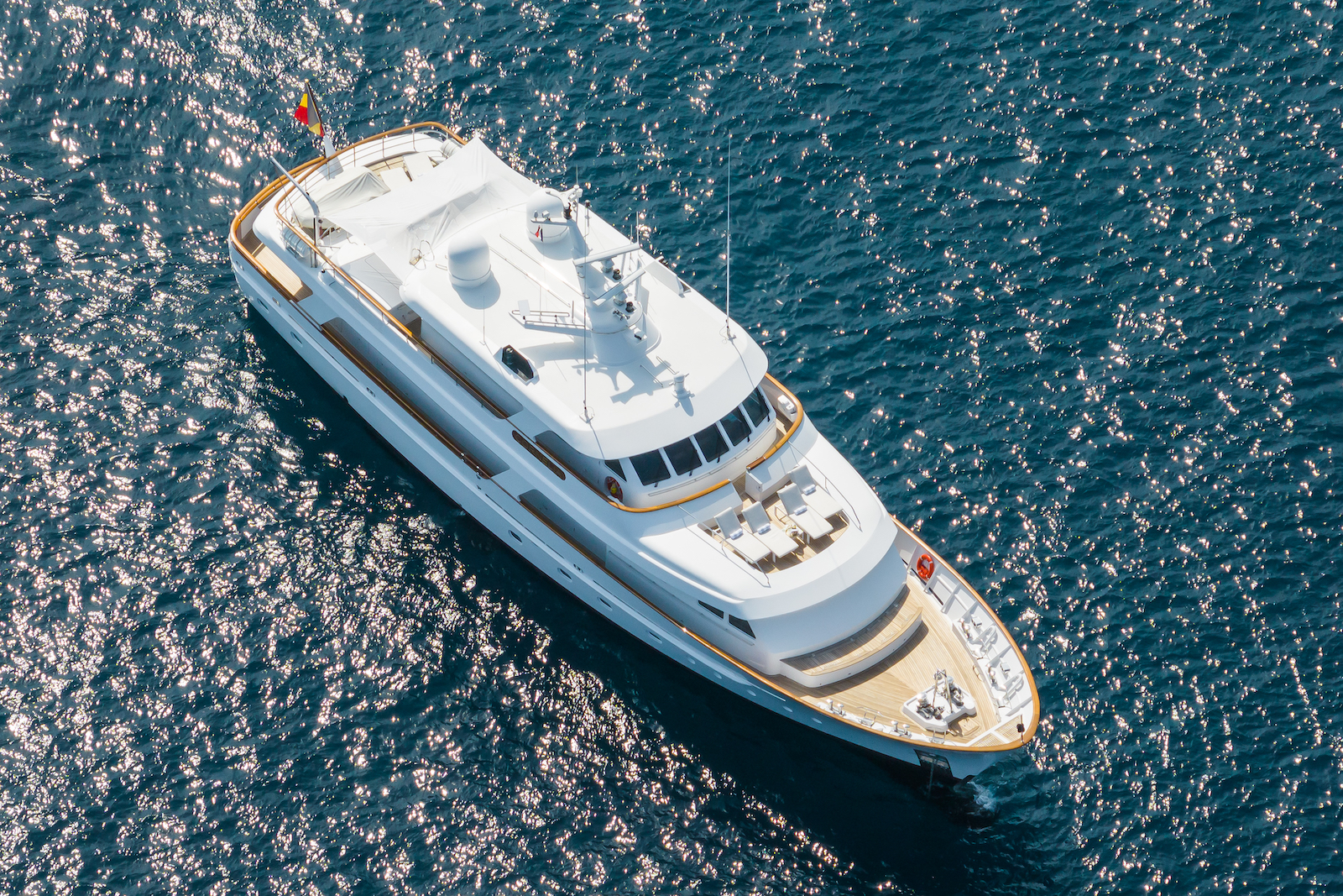 Luxury Crewed Motor Yacht CORNELIA photo 5