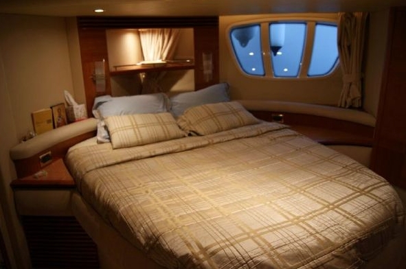 Luxury Crewed Motor Yacht COSTA MAR photo 7