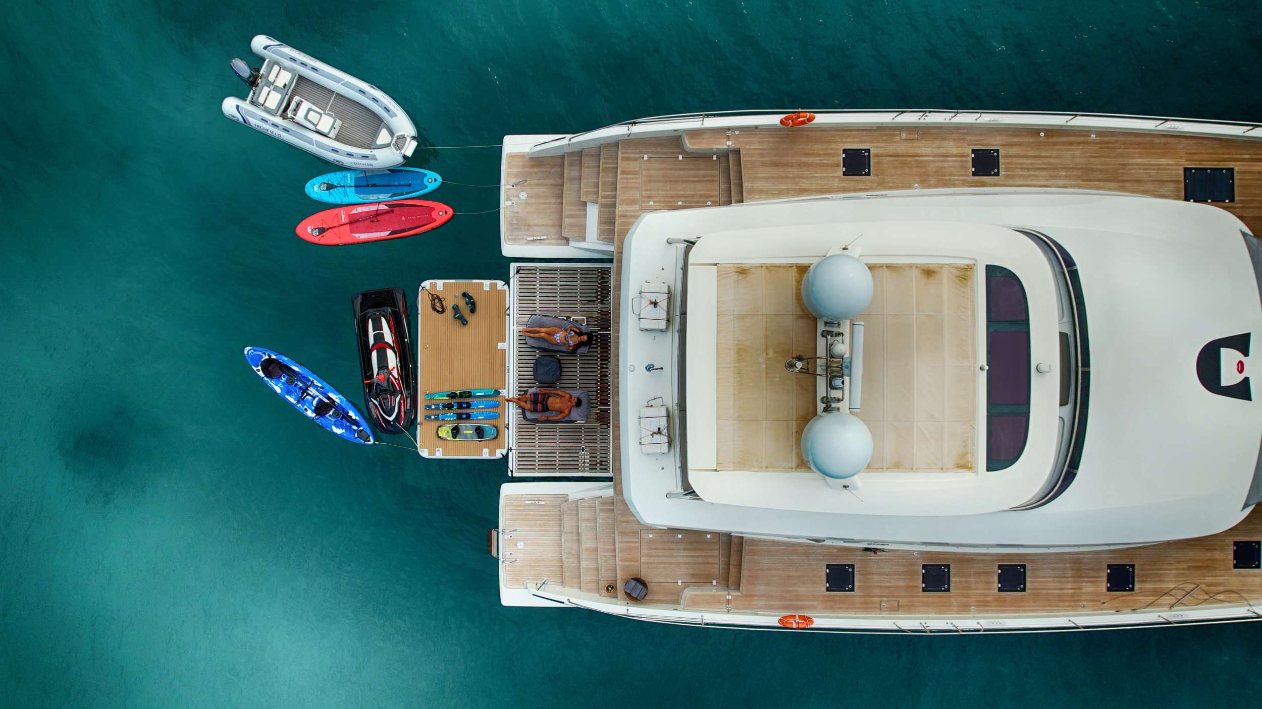 Crewed Power Catamaran CRAZY HORSE photo 4