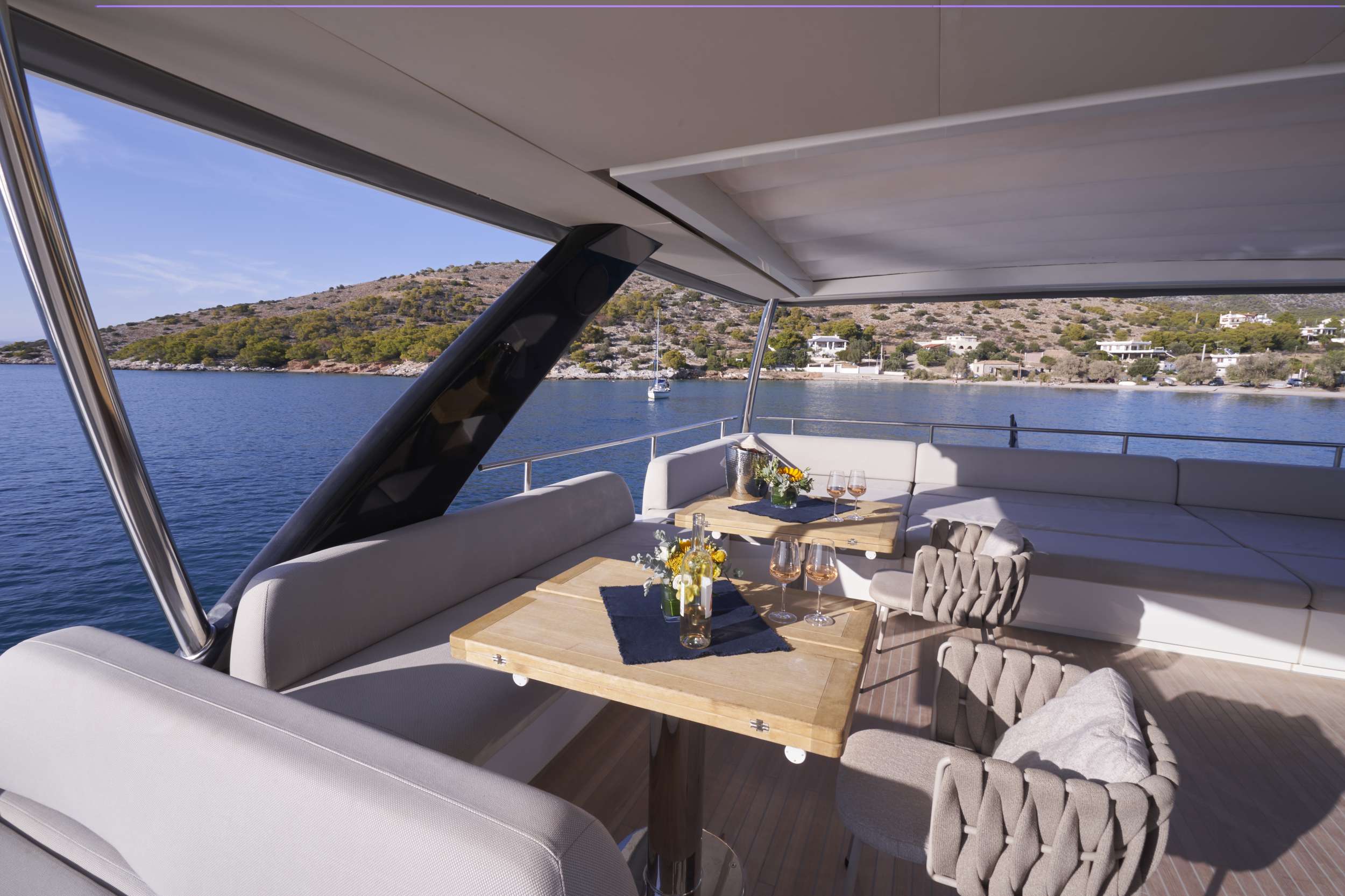 Crewed Power Catamaran CRAZY HORSE photo 7