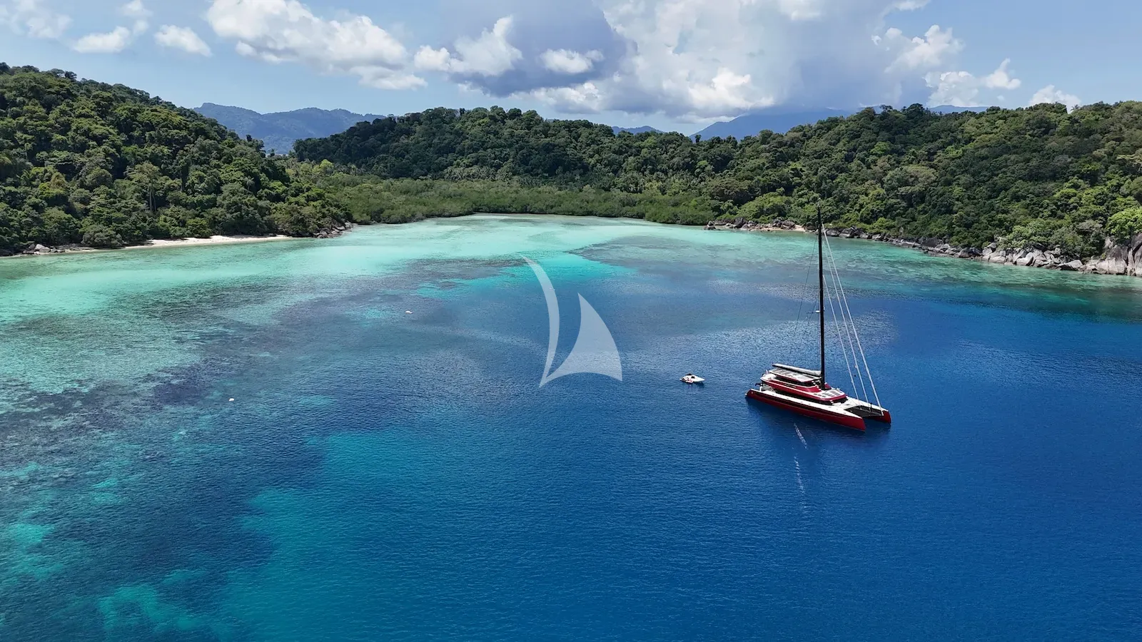 Luxury Crewed Catamaran CRAZY LOVE photo 5