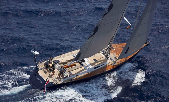 Luxury Crewed Sailing Yacht NOHeea