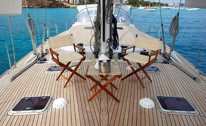 Luxury Crewed Sailing Yacht NOHeea photo 4
