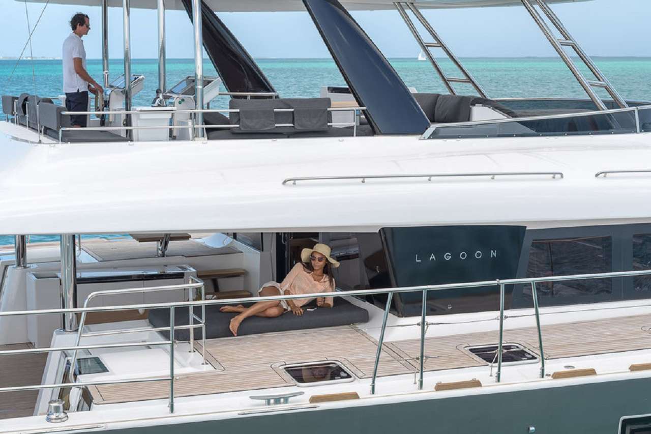 Crewed Power Catamaran CUTE LITTLE CAT photo 8