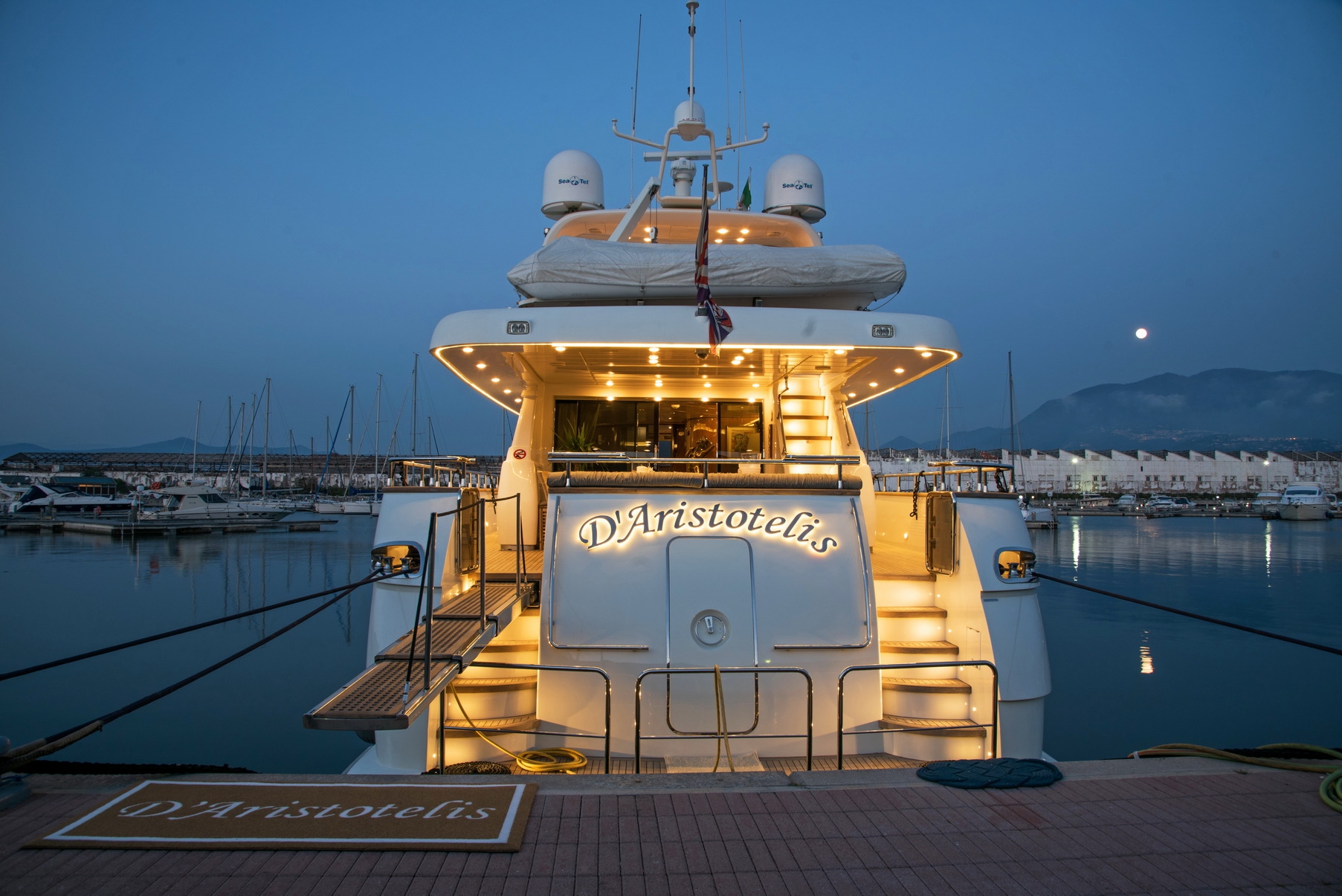 Luxury Crewed Motor Yacht D`ARISTOTELIS photo 5