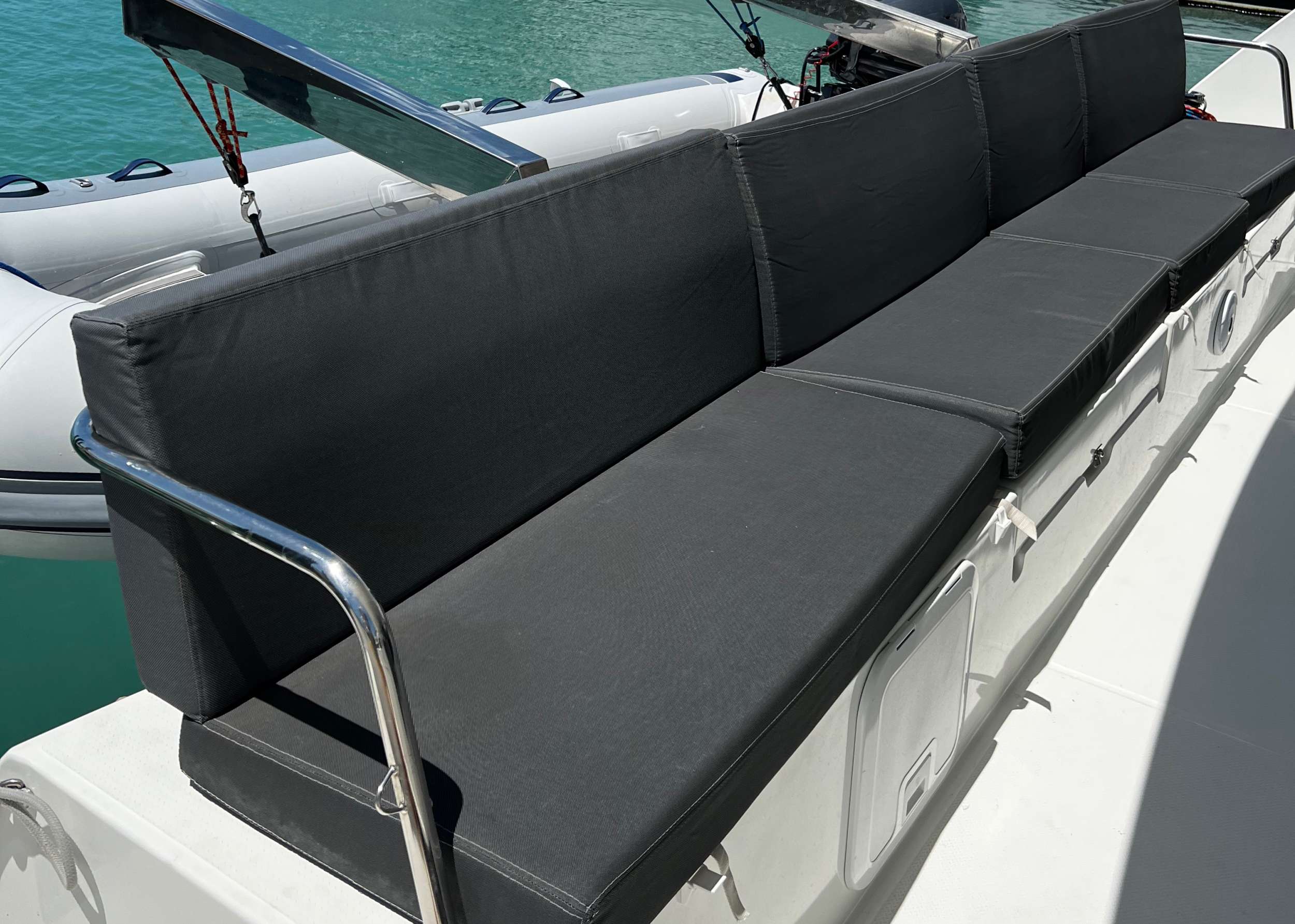 Luxury Crewed Catamaran Déjà Vu photo 4