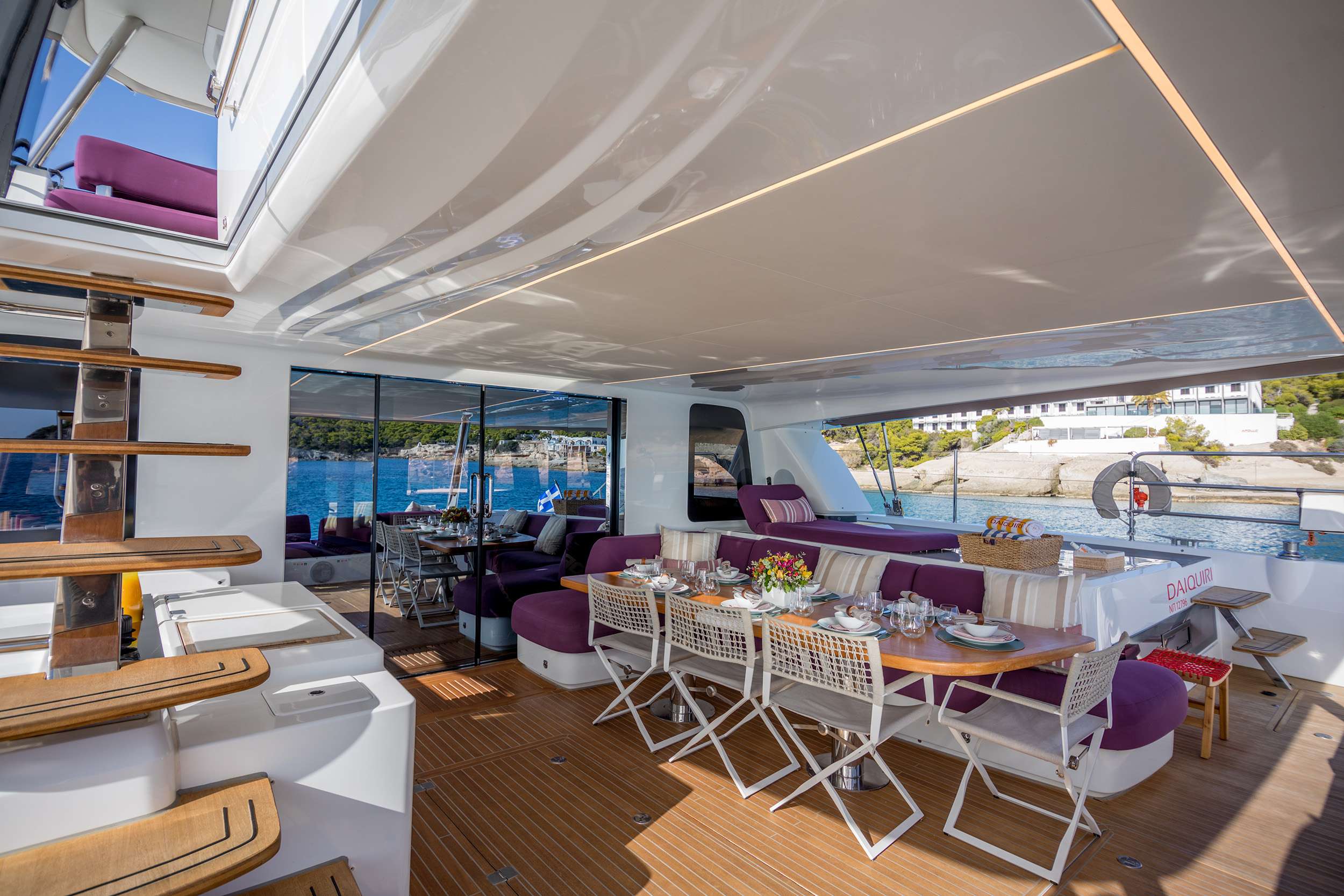 Luxury Crewed Catamaran DAIQUIRI photo 6