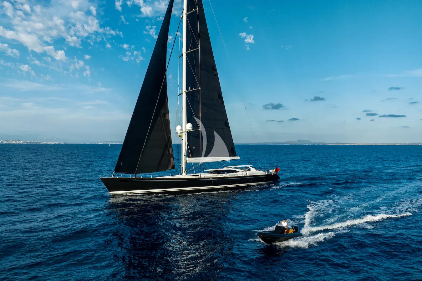 Luxury Crewed Sailing Yacht DAKOTA photo 6