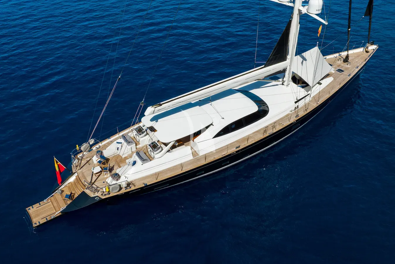 Luxury Crewed Sailing Yacht DAKOTA photo 8