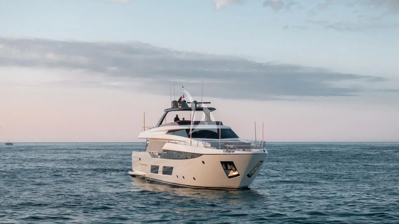 Luxury Crewed Motor Yacht DATE NIGHT photo 3