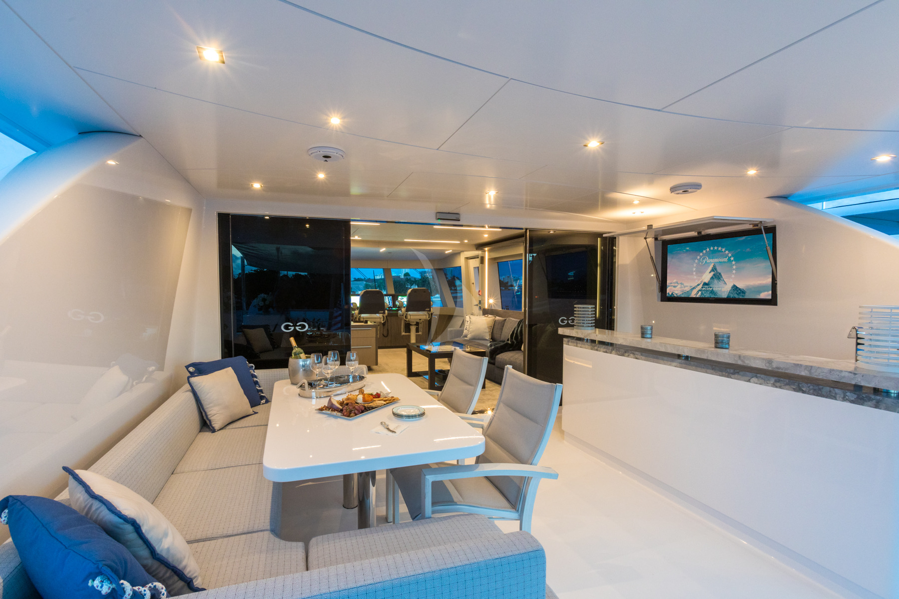 Luxury Crewed Motor Yacht DAY ONE photo 7