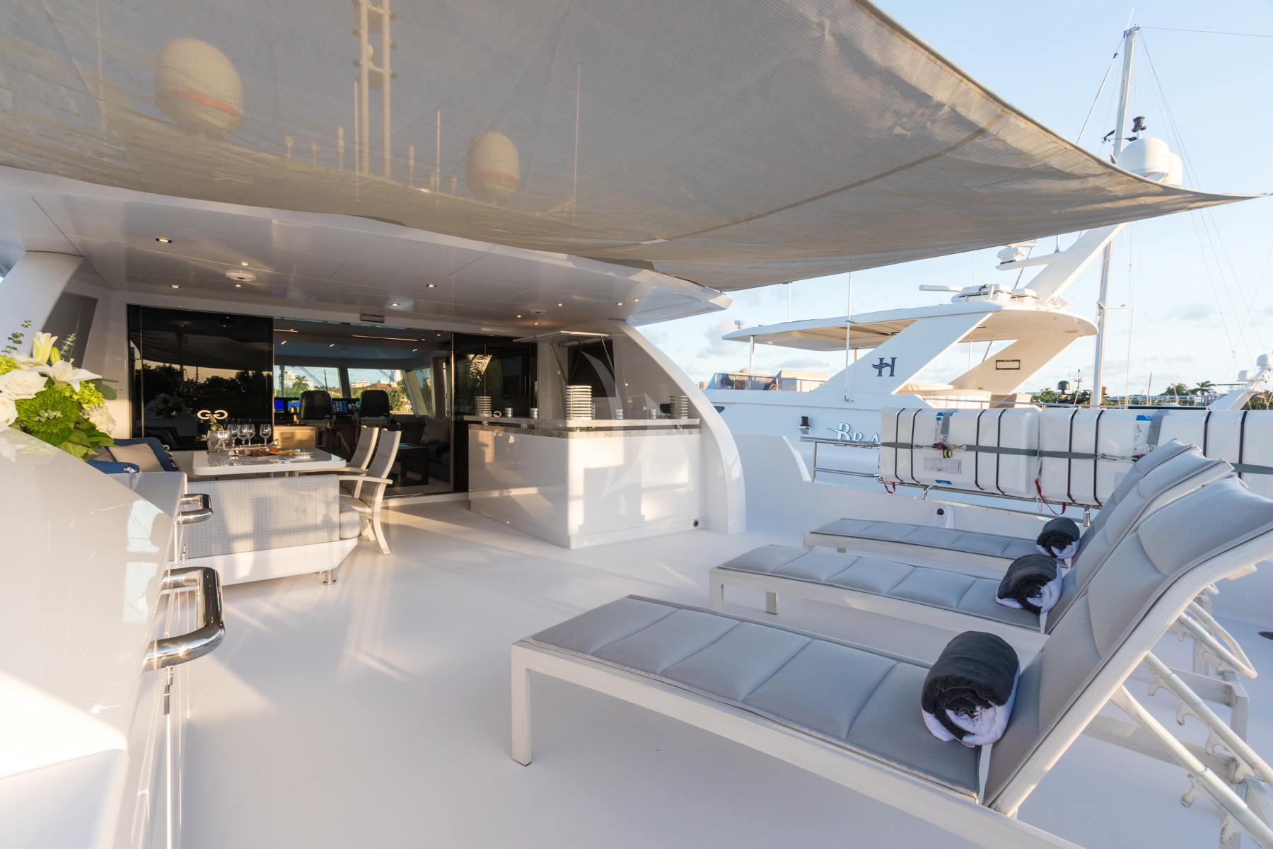 Luxury Crewed Motor Yacht DAY ONE photo 8