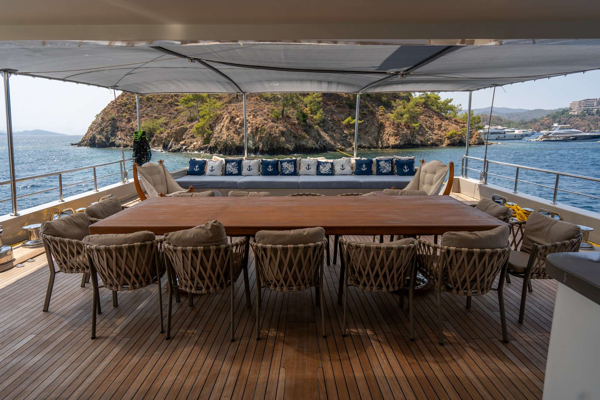 Luxury Crewed Sailing Yacht DE LOVE photo 8