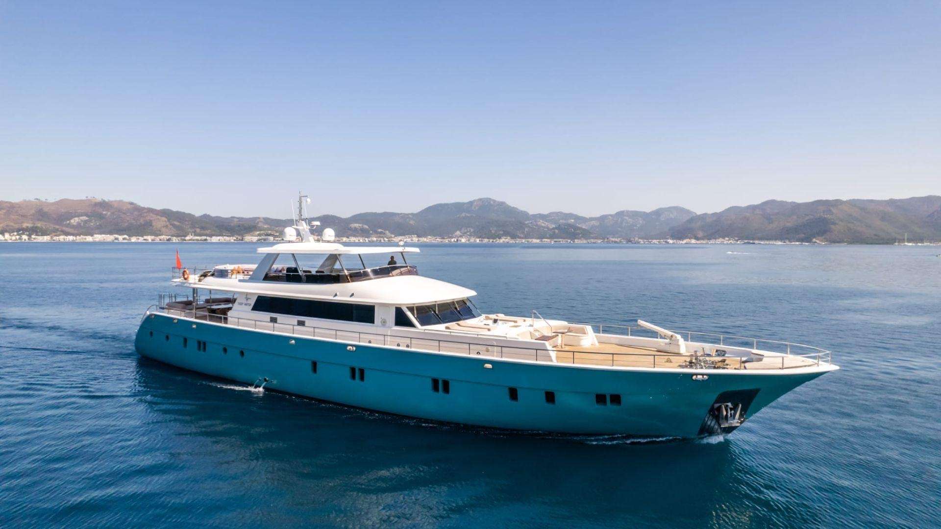 Luxury Crewed Motor Yacht DEEP WATER