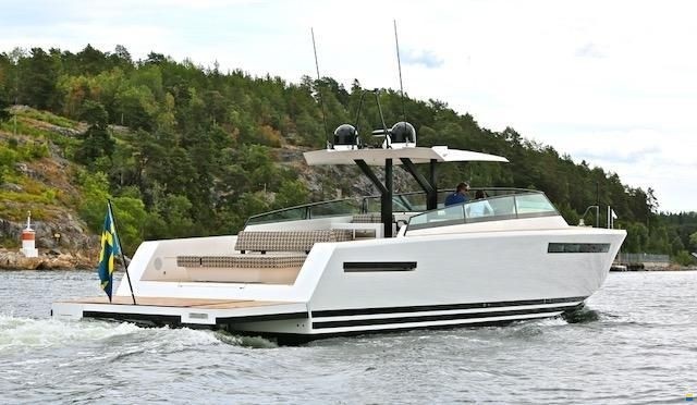 Crewed Motor Sailer Delta 60 photo 7