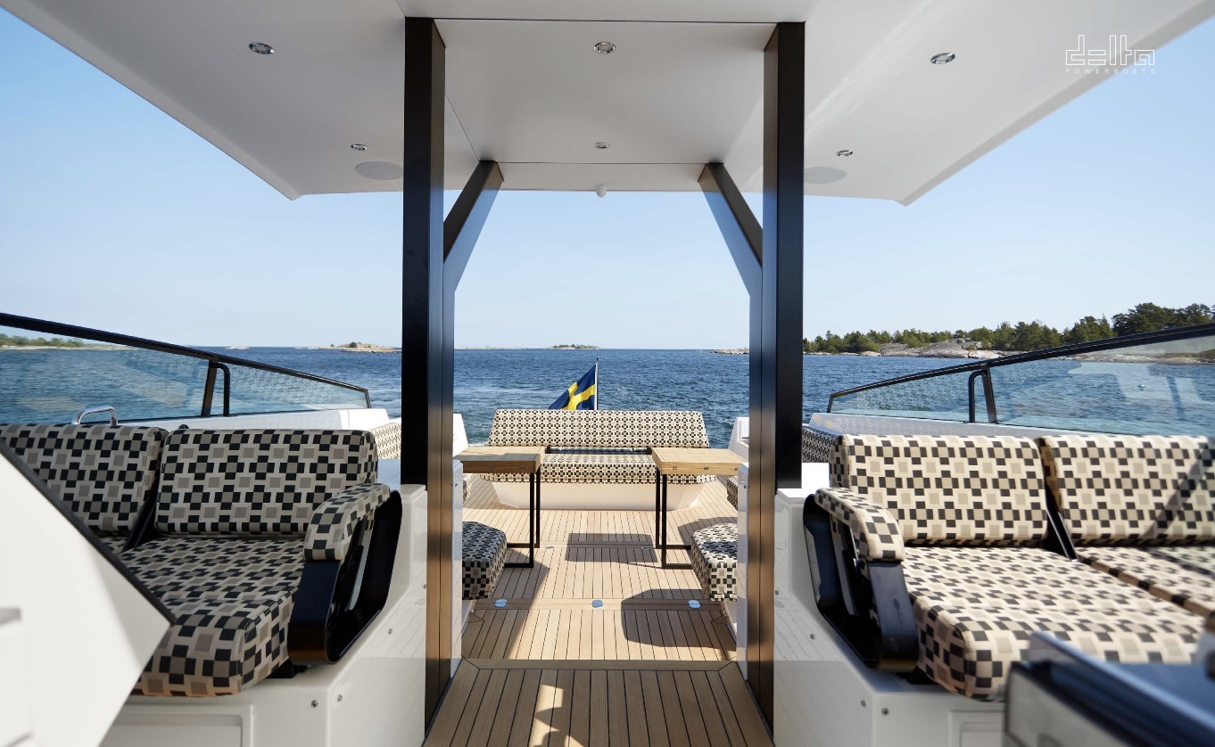 Crewed Motor Yacht Delta 60 Open photo 6