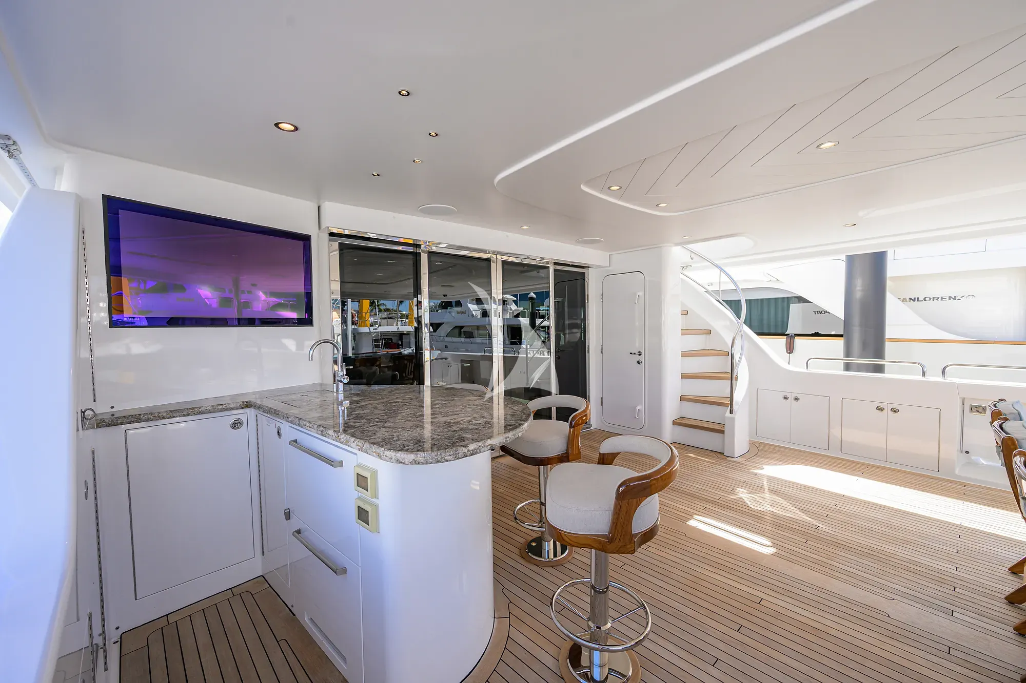 Crewed Motor Yacht DETERMINATION photo 4