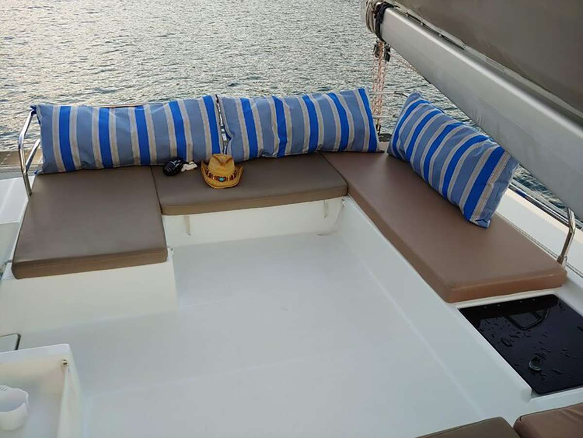 Crewed Catamaran DEVINE SAILING photo 6