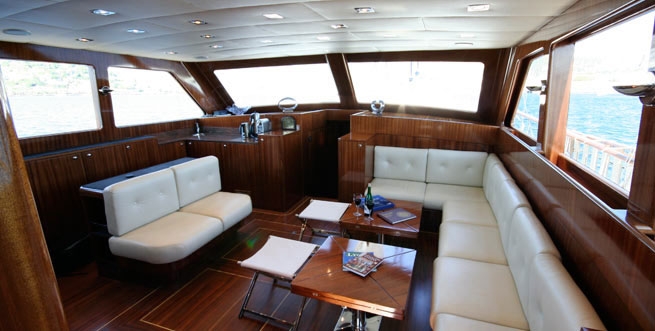 Crewed Sailing Yacht DIDI photo 5