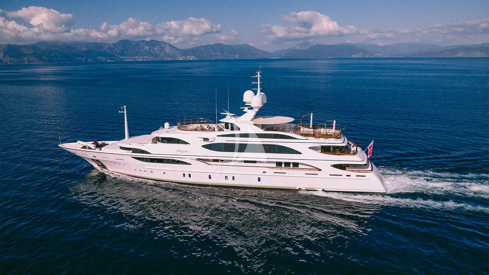 Luxury Crewed Motor Yacht DILARA photo 4