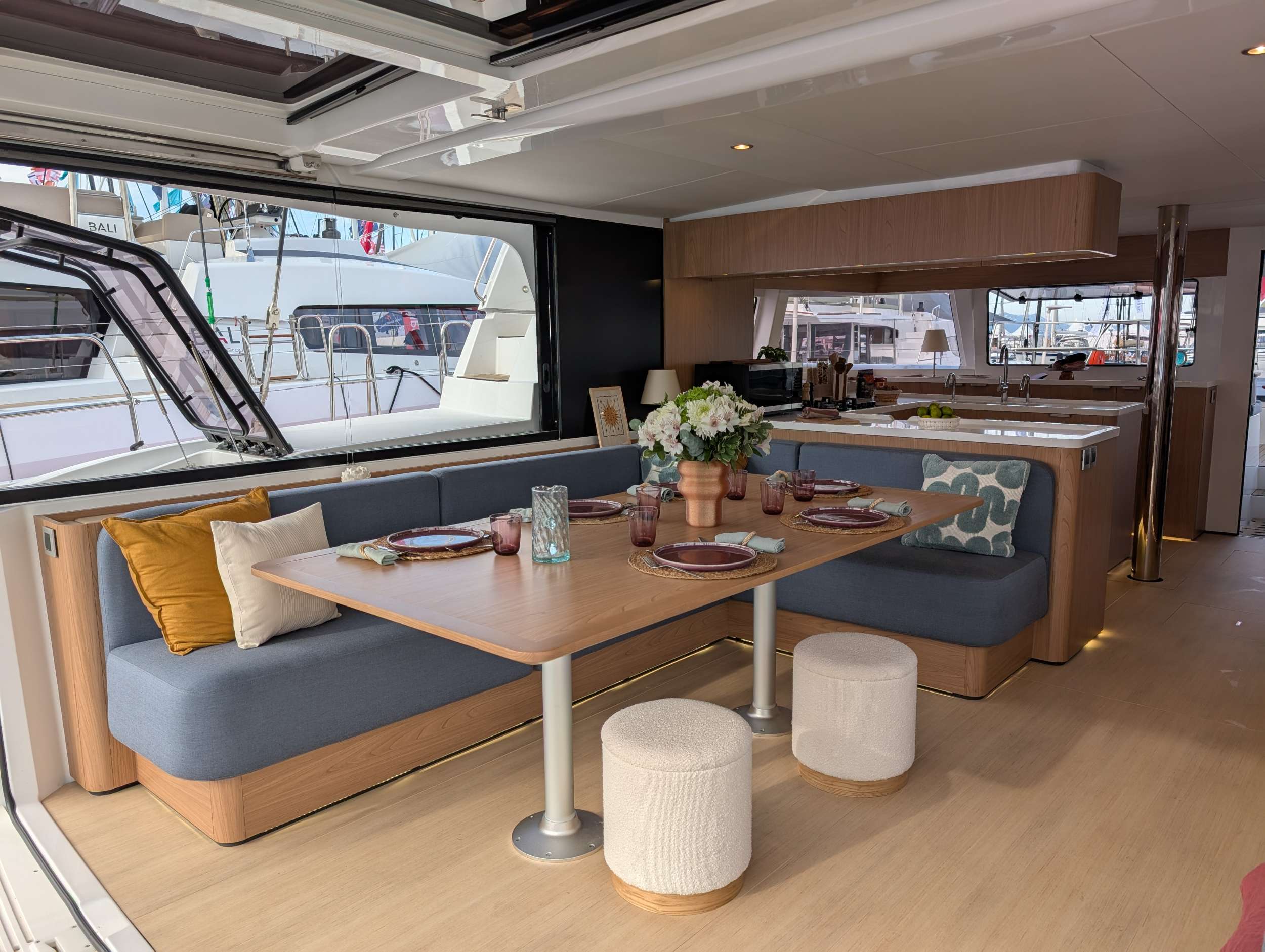 Crewed Catamaran DISFRUTONA photo 3