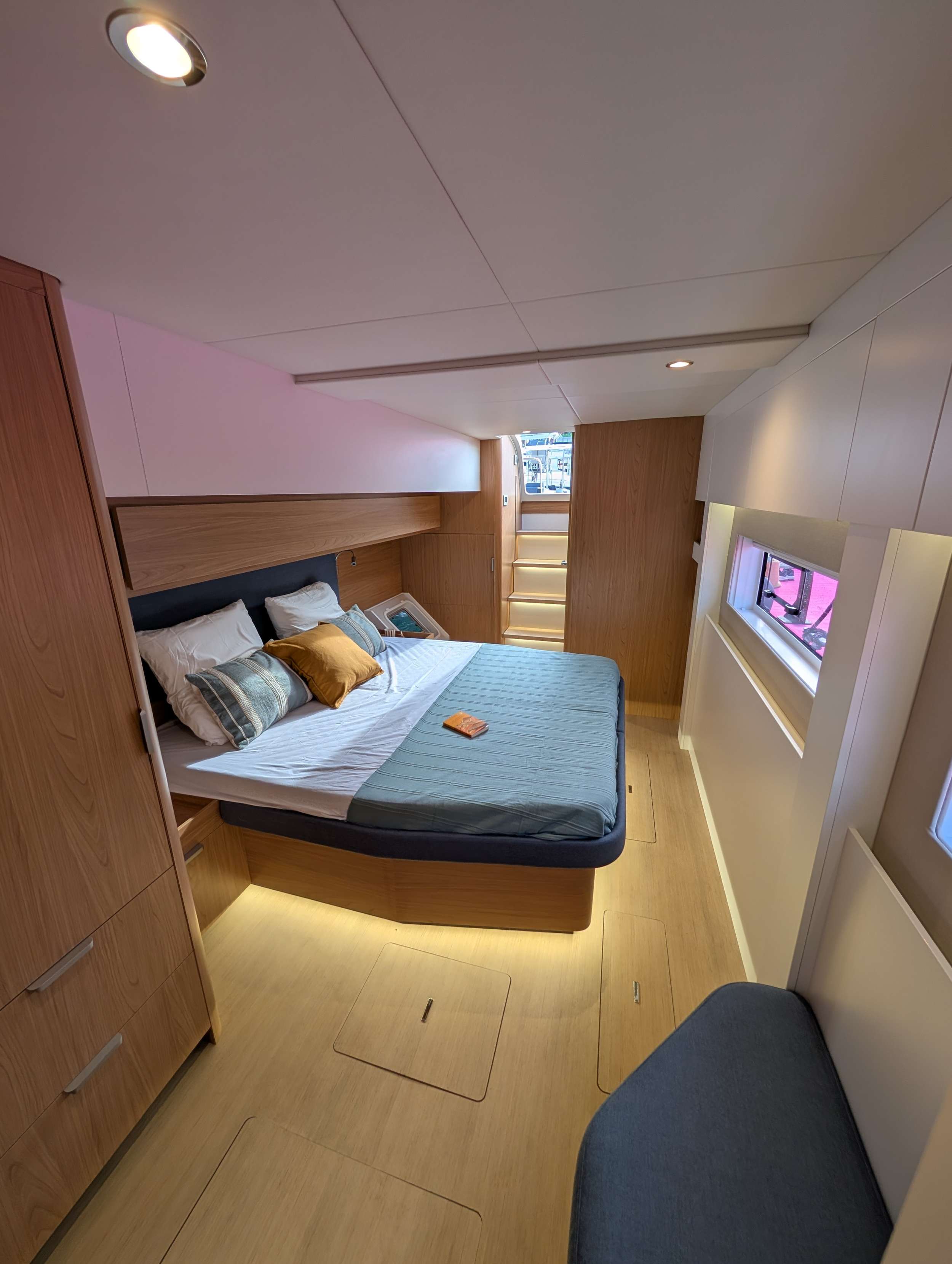 Crewed Catamaran DISFRUTONA photo 5