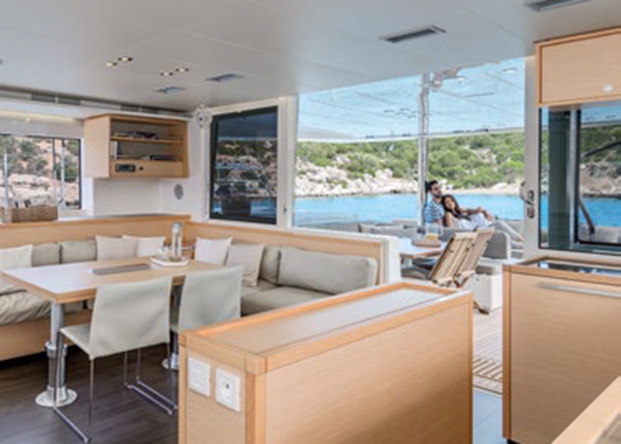 Luxury Crewed Catamaran DIVA photo 8