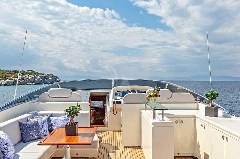 Luxury Crewed Motor Yacht DIVINE photo 7