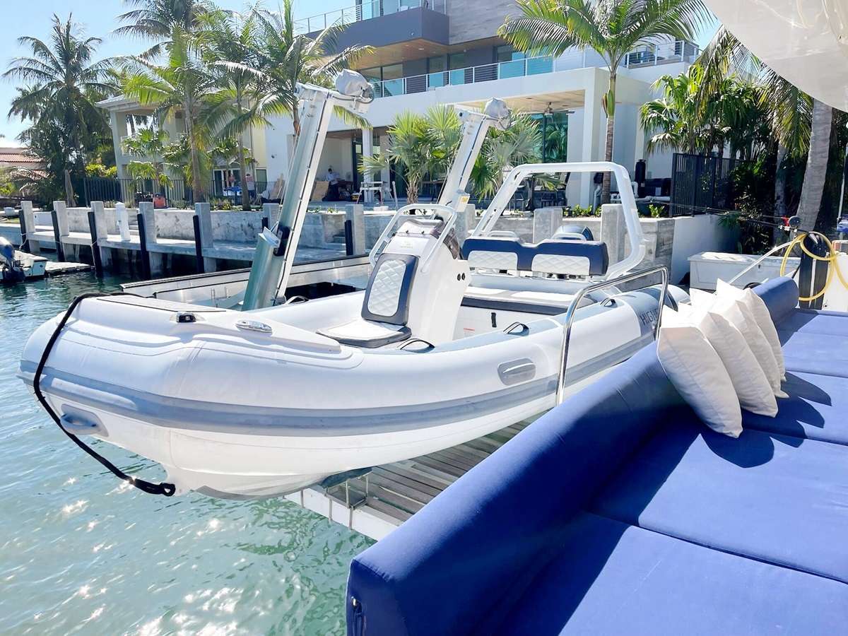 Crewed Catamaran DO MORE photo 7