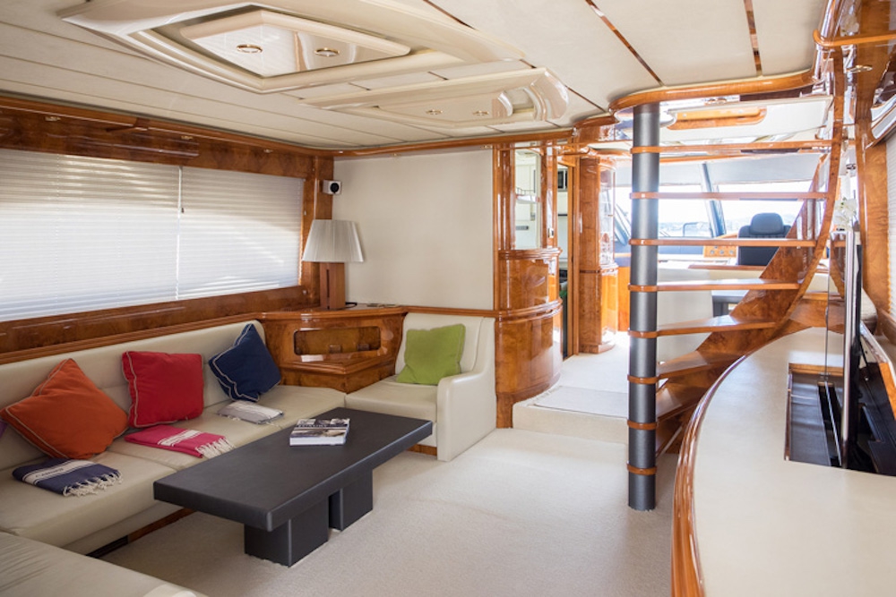 Luxury Crewed Motor Yacht DOLCE VITA photo 6