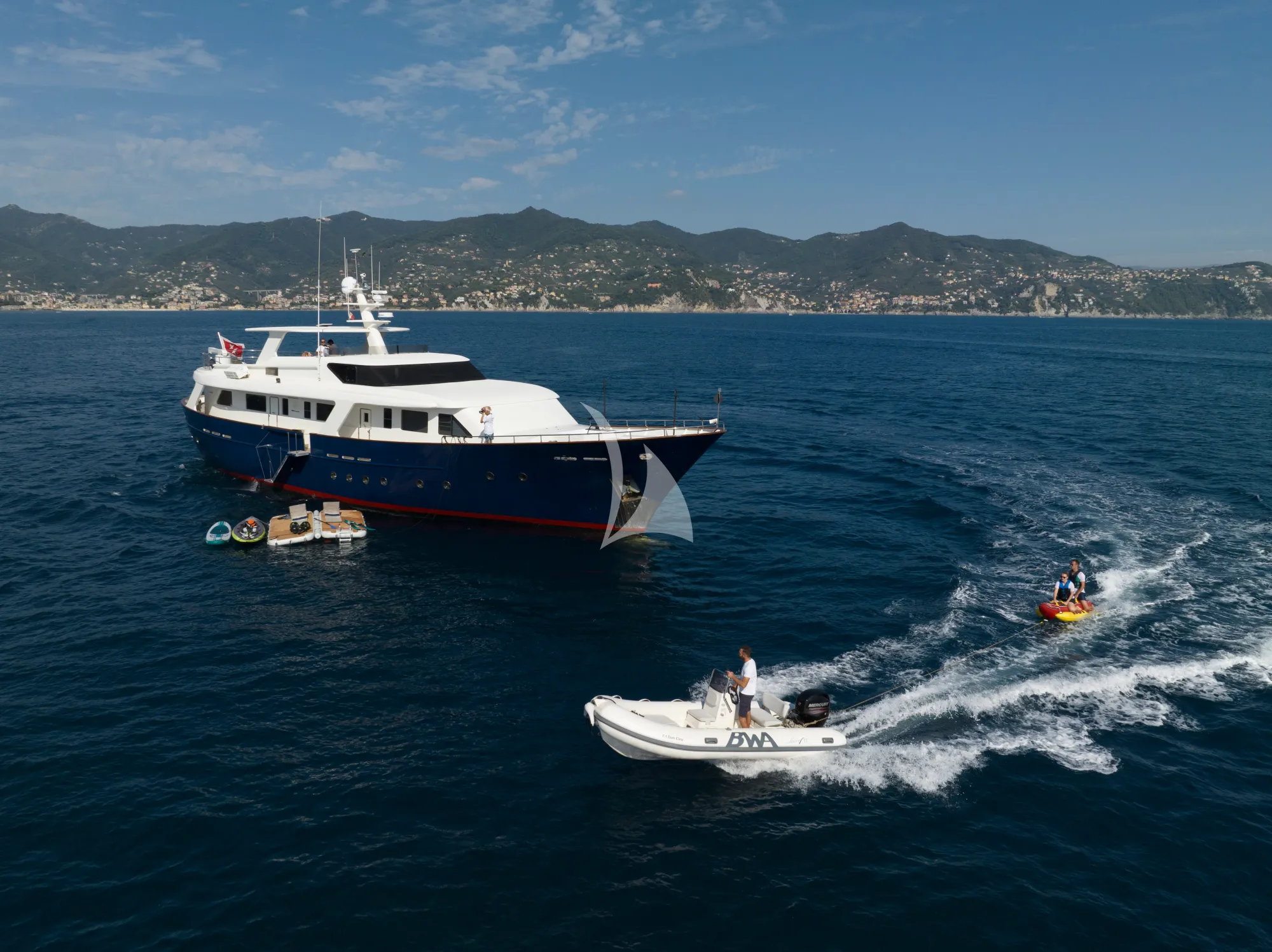 Crewed Motor Yacht DON CIRO photo 4